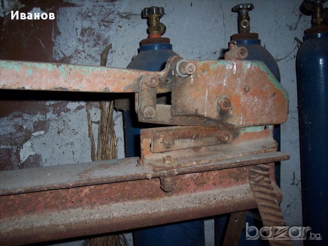 Гилотина  продава, снимка 2 - Други машини и части - 12047155