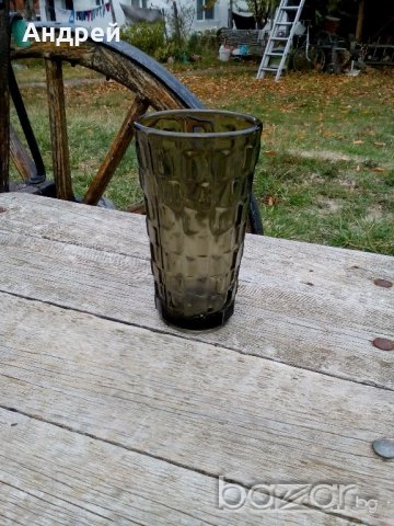 Стъклена ваза