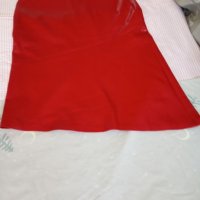 Кожена червена пола, снимка 1 - Поли - 25854439