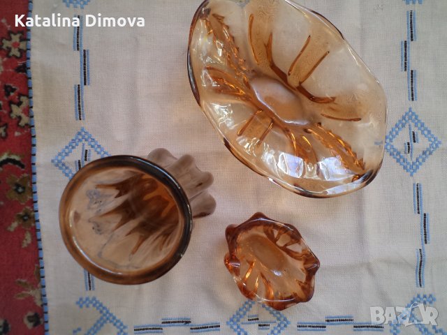 Продавам комплект ваза и две купи,