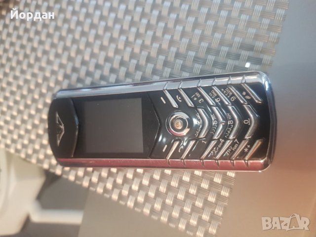 VERTU V6