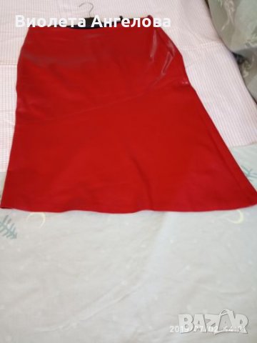 Кожена червена пола, снимка 1