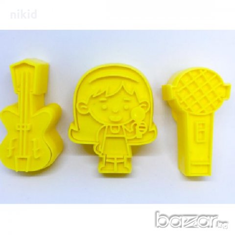 Китара микрофон момиче с близалка 3 пластмасови релефни резци форми сладки бисквитки резец форма