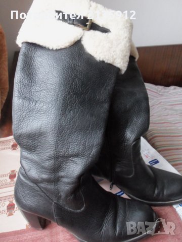 Дамски ботуши от естествена кожа с топла подплата, добре запазени,№38