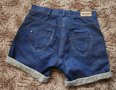 Къси дамски дънки LEVIS, снимка 3