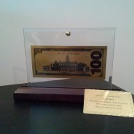 Подаръци 100 златни долара банкноти в стъклена поставка и масивно дърво + Сертификат, снимка 5 - Подаръци за имен ден - 9709532