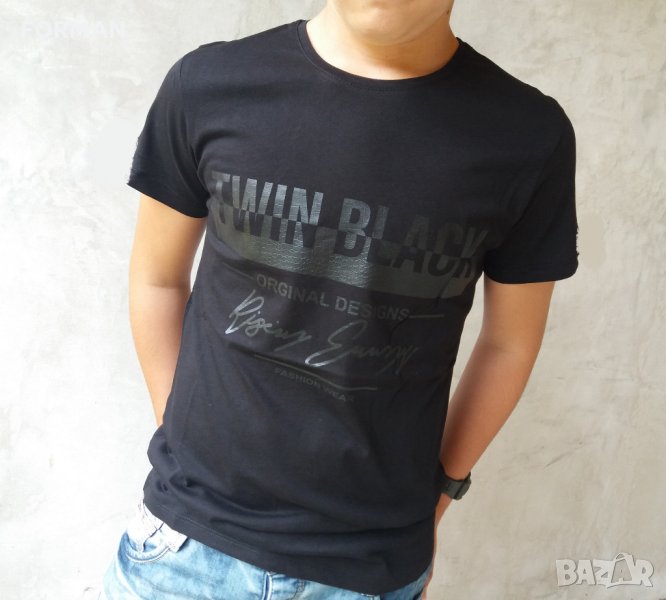 Черна тениска с релефен надпис, снимка 1