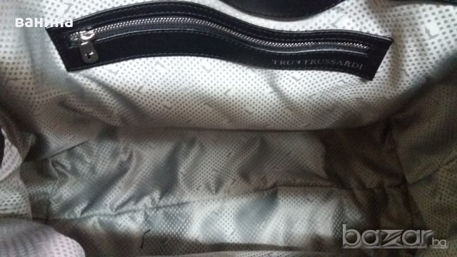 Оригинална TRU TRUSSARDI дамска чанта естествена кожа, снимка 5 - Чанти - 19723387