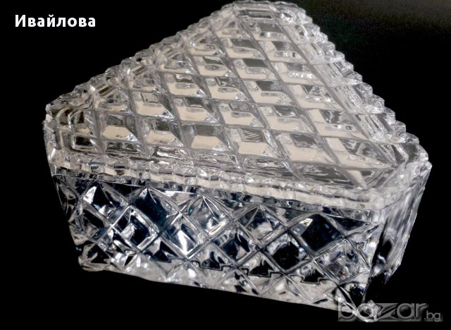Кристална триъгълна бонбониера, снимка 3 - Други - 14881266