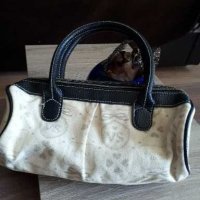 Малка симпатична чанта на Victoria secret. Оригинална , снимка 3 - Чанти - 21622705