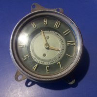авто часовник за Варшава, снимка 1 - Антикварни и старинни предмети - 19809492
