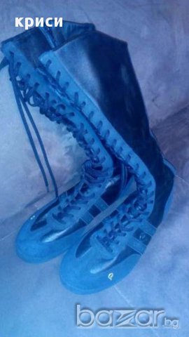 Ботуши, снимка 2 - Дамски ежедневни обувки - 17439177