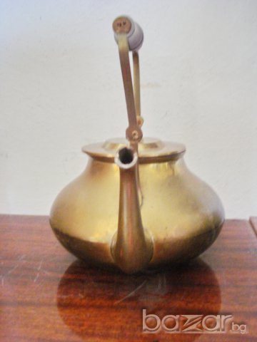 Стар бронзов чайник с капак, снимка 3 - Антикварни и старинни предмети - 7953554