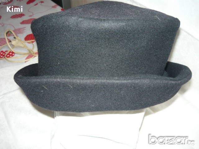 ПРОМО ЦЕНА Нови Елегантна шапка с периферия в черно и червено, снимка 4 - Шапки - 9172152