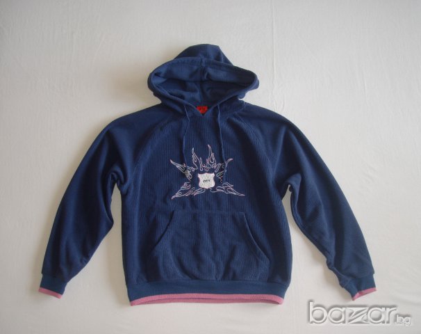 Суичър,лек и удобен за момиче,146 см. 