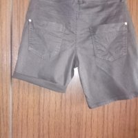 черни летни панталонки с външно закопчаване, снимка 3 - Къси панталони и бермуди - 25766614