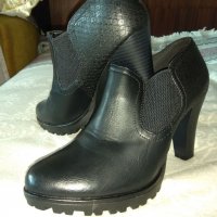 Дамски обувки на Tendenz, снимка 1 - Дамски ежедневни обувки - 20341747
