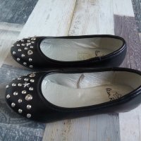 Черни кожени балеринки с капси , снимка 1 - Детски обувки - 26155640
