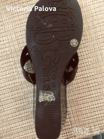 Луксозни сандали-чехли BCBGIRLS, снимка 9 - Сандали - 24939436