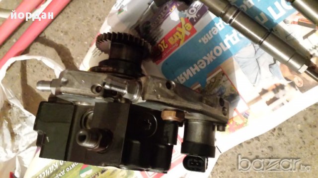 Помпа високо налягане за мерцедес 6420700501 , снимка 3 - Части - 17561086