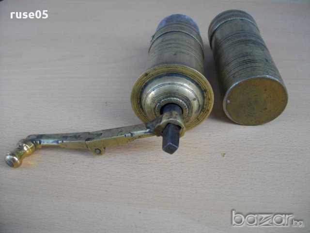 Машинка за мелене на чер пипер и др. бронзова - 1, снимка 4 - Други стоки за дома - 11833136