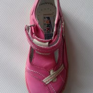 Детски обувки за момиче от естествена кожа с лепенка, ортопедични в розово, снимка 2 - Детски маратонки - 10109172