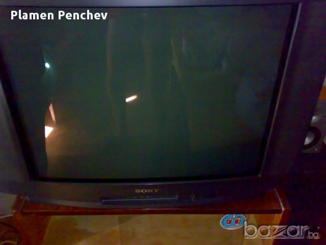 Продавам телевизор СОНИ тринитрон 29