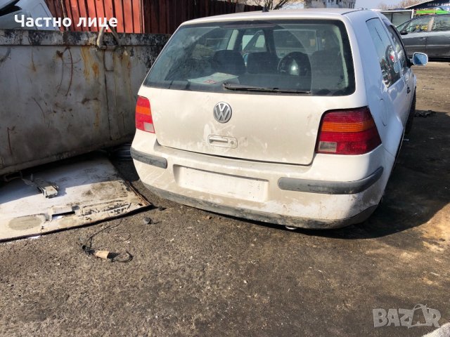 VW Golf 1,6I на части, снимка 3 - Автомобили и джипове - 24588231