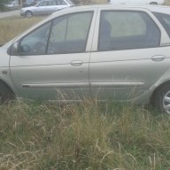 Renault Megane Scenic 1.9 dT на Части, снимка 9 - Автомобили и джипове - 11994984