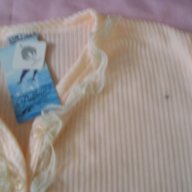 Нежна блузка, снимка 3 - Блузи с дълъг ръкав и пуловери - 18356987