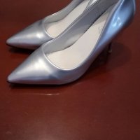 Дамски сребристи обувки, снимка 1 - Дамски обувки на ток - 22494249