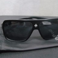 Слънчеви очила с калъфче, снимка 1 - Слънчеви и диоптрични очила - 18181431