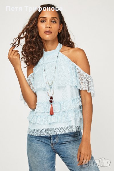 ЛИКВИДАЦИЯ НАЛИЧНА Синя блуза топ с дантела голи рамене размер С от Англия, снимка 1