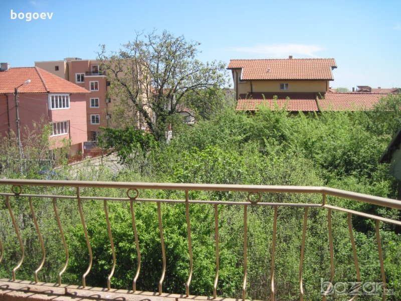 Нощувки в Тристаен Апартамент за 4+2 души Сарафово,безплатно паркомясто, снимка 1