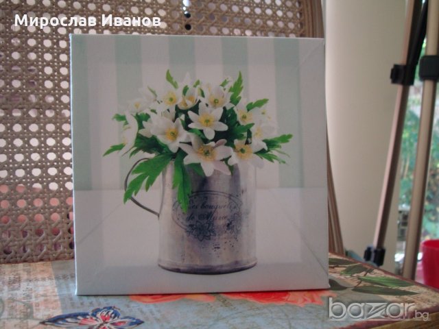 " Букет бели цветя в метален съд " - картина пано, снимка 2 - Декорация за дома - 21357375