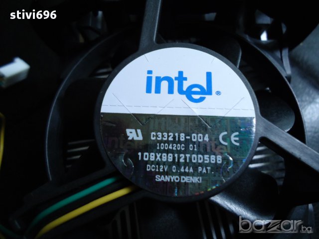 Intel  охладител  чисто нов, снимка 1 - Лаптоп аксесоари - 11436152