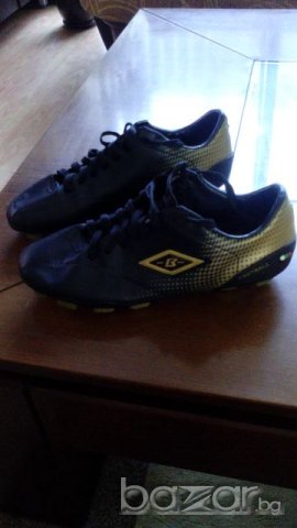 Обувки Bulldozer за футбол, снимка 1