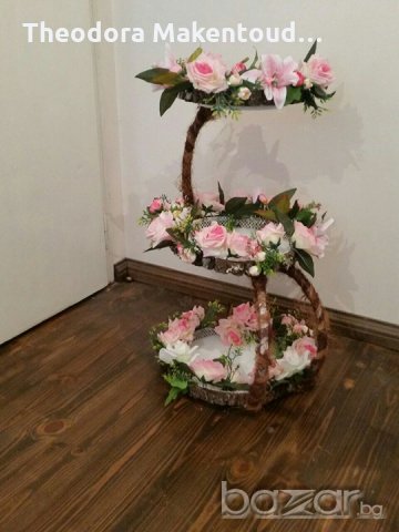 Поставка за торти на три нива по английски модел, снимка 2 - Сватбени рокли - 21183588
