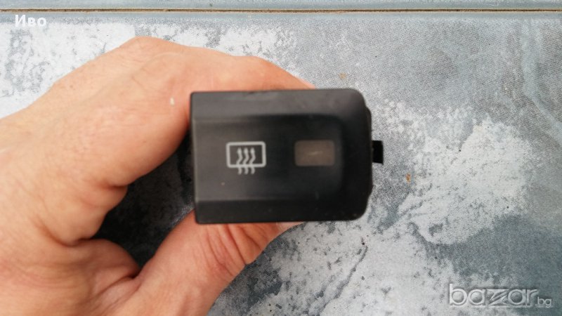 Бутон за подгрев задно стъкло Audi S3 С3 А3 8L, снимка 1