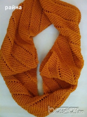 ръчно плетен шал яка , снимка 5 - Шапки - 19940612