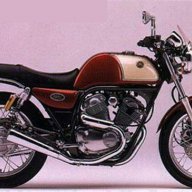 Yamaha SRV ТЪРСЯ, снимка 1 - Мотоциклети и мототехника - 14720167