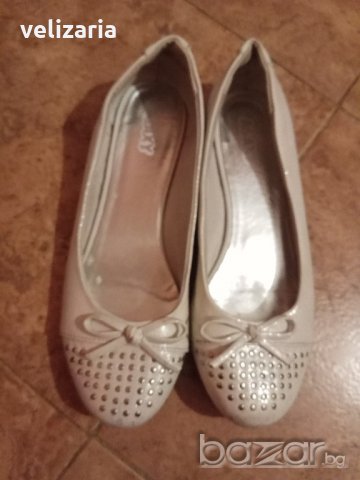 Бели балеринки N35, снимка 1 - Детски обувки - 19515489