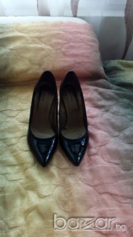 Черни лачени обувки - нови, снимка 2 - Дамски обувки на ток - 19334668