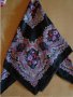 Голям шал с хубав орнамент , снимка 1 - Шапки - 17234801