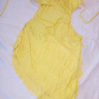 Жълта асиметрична рокля с ресни и ниска талия, снимка 2 - Рокли - 22789921