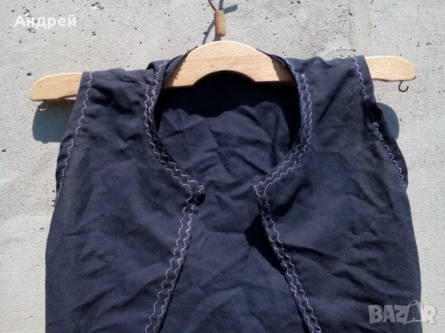 Стар детски етно елек, снимка 2 - Антикварни и старинни предмети - 22682845