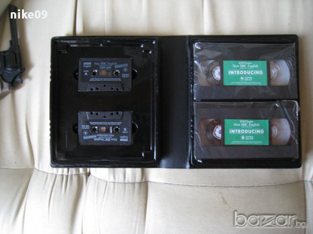 Видео касета VHS + аудио касета самоучител по английски, снимка 3 - Чуждоезиково обучение, речници - 12135543