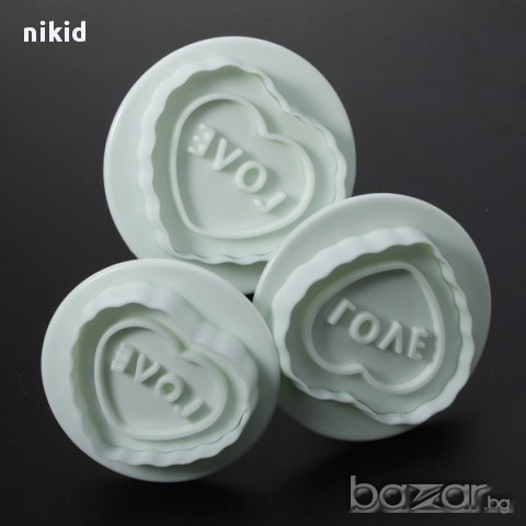 форми за сладки украса фондат торта 3 сърца  love с бутало