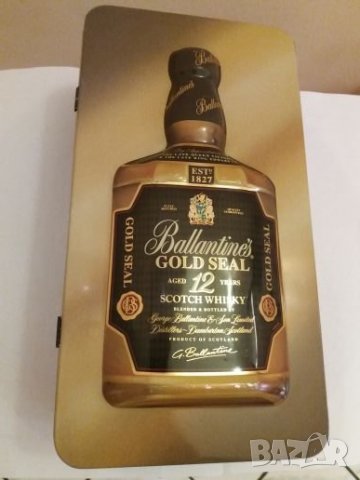 Кутия от уиски Ballantines. 