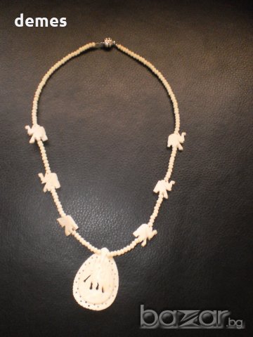 Колие от камилска кост със слончета, снимка 1 - Колиета, медальони, синджири - 18538547